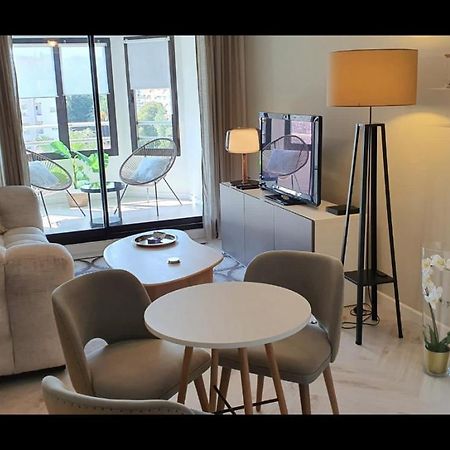 Beautiful Apartment Design Next To The Sea อองทีบส์ ภายนอก รูปภาพ