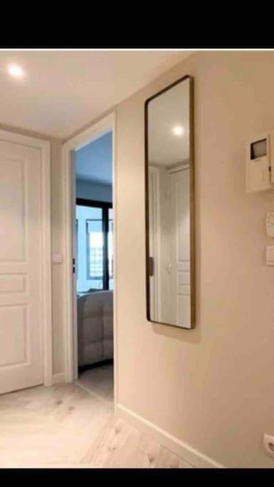 Beautiful Apartment Design Next To The Sea อองทีบส์ ภายนอก รูปภาพ