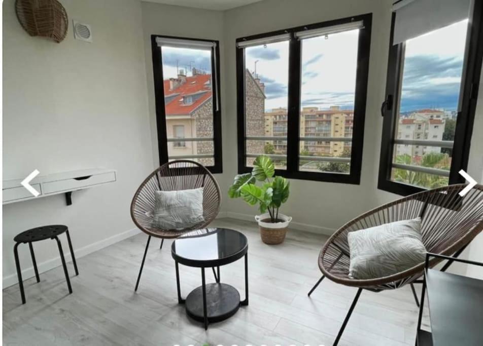 Beautiful Apartment Design Next To The Sea อองทีบส์ ภายนอก รูปภาพ