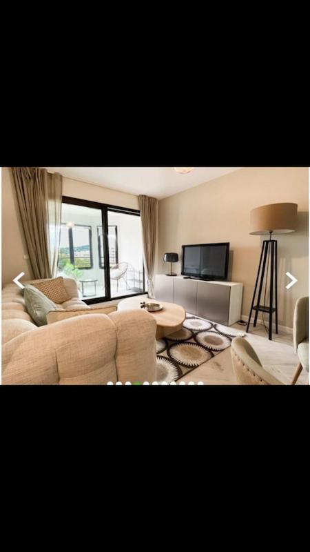 Beautiful Apartment Design Next To The Sea อองทีบส์ ภายนอก รูปภาพ